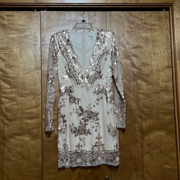 Never worn - Picture 1 of 1